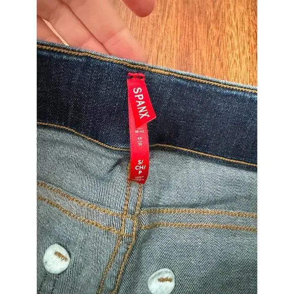 Spanx Women's Dark Wash Skinny Jeans Stretch Waistband Size Small - Picture 5 of 5